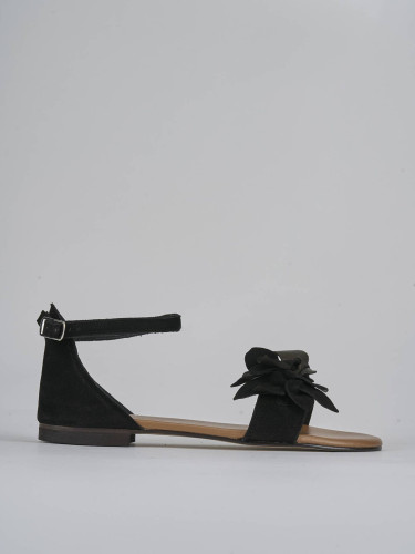 Sandalias de tacón bajo tacón 1 cm negro ante