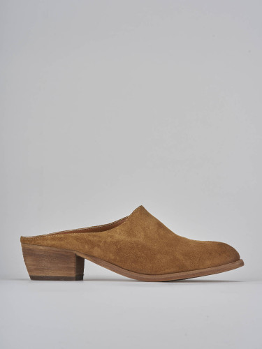 Zuecos con tacón tacón 4 cm marrón ante