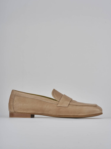Loafers heel 1 cm beige leather