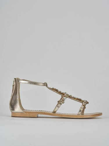Low heel sandals heel 1 cm gold leather