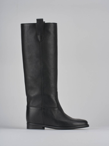 Low heel boots heel 1 cm black leather