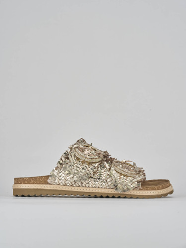 Slippers gold leather