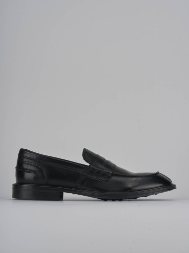 Mocasines negro cuero
