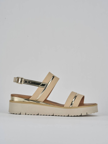 Low heel sandals heel 3 cm beige leather