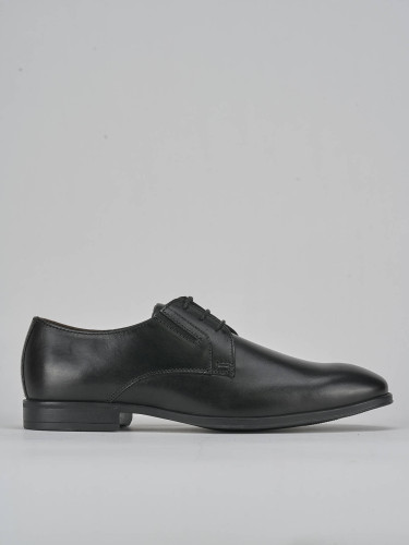 Zapatos de cordones negro cuero