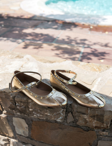 Flat shoes heel 1 cm gold leather