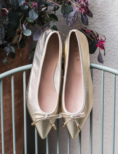 Flat shoes heel 1 cm gold laminated