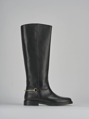 Botas de tacón bajo tacón 2 cm negro cuero