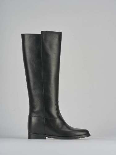 Botas de tacón bajo tacón 2 cm negro cuero