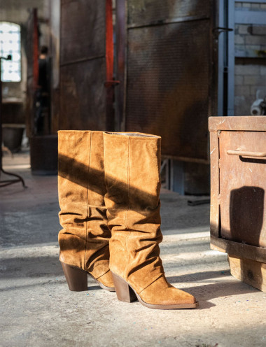 Botas de tacón alto tacón 9 cm marrón ante