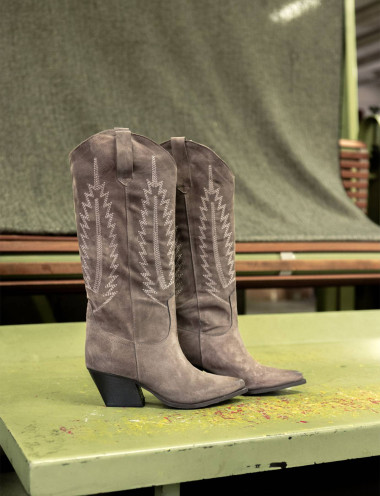 High heel boots heel 7 cm beige suede