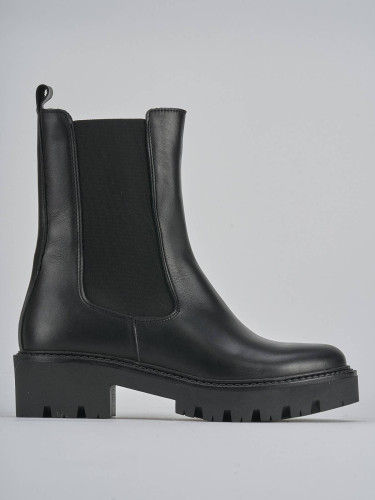 Stivaletti tacco 3cm pelle nero