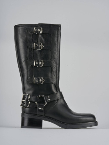 Botas de tacón bajo tacón 4 cm negro cuero