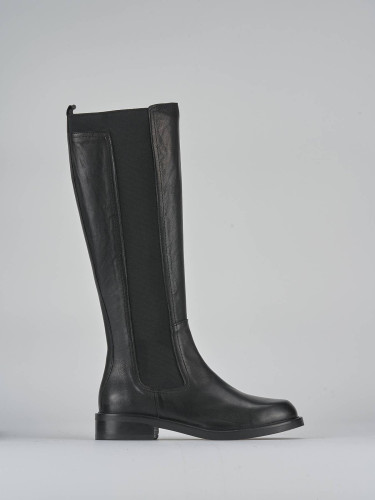 Botas de tacón bajo tacón 2 cm negro cuero