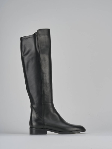 Botas de tacón bajo tacón 2 cm negro cuero