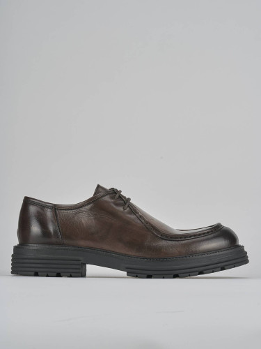 Zapatos de cordones marrón oscuro cuero