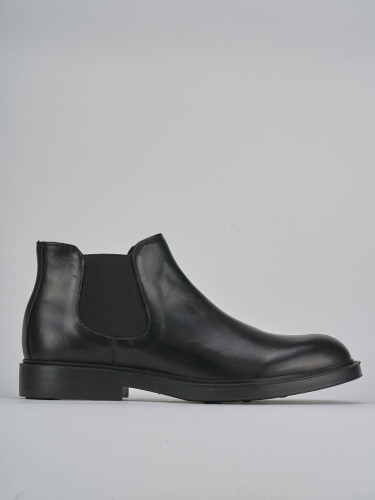 Ankle boots black leather