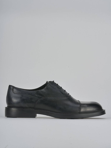 Zapatos de cordones negro cuero