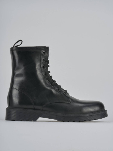 Botas militares tacón 2 cm negro cuero