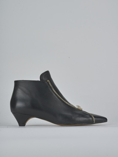 Botines de tacón bajo tacón 3 cm negro cuero