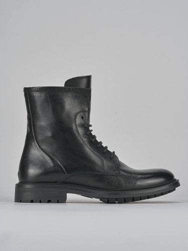 Combat boots heel 2 cm black leather