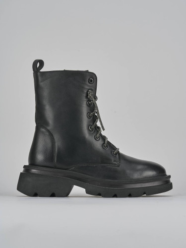 Combat boots heel 2 cm black leather
