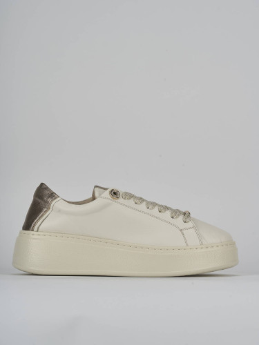 Zapatillas deportivas beis cuero