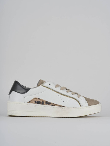 Sneakers white leather