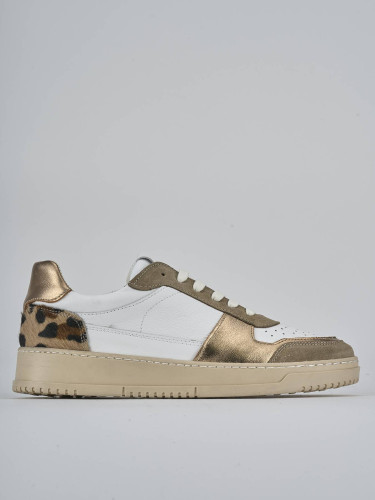 Zapatillas deportivas bronce cuero