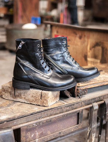 Combat boots heel 2 cm black leather