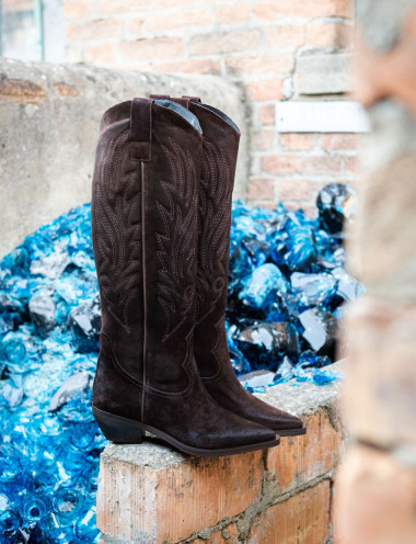 Botas de tacón alto tacón 7 cm marrón oscuro ante