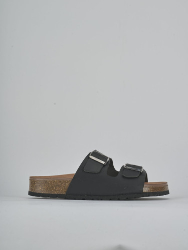 Mules negro cuero