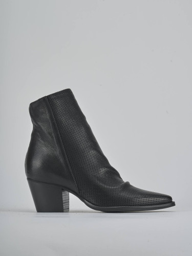 High heel ankle boots heel 5 cm black leather