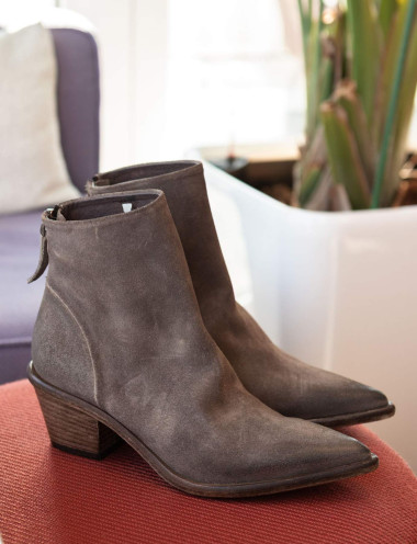 High heel ankle boots heel 5 cm dark brown suede