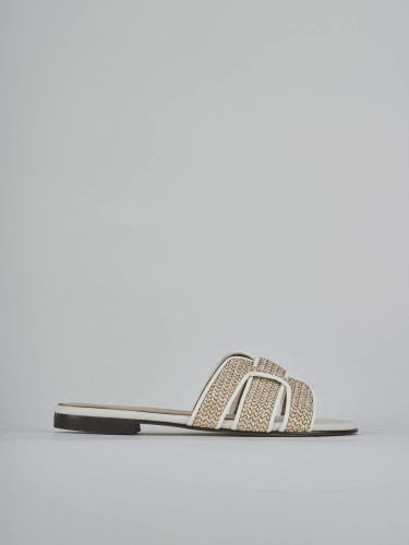 Slippers heel 1 cm white leather