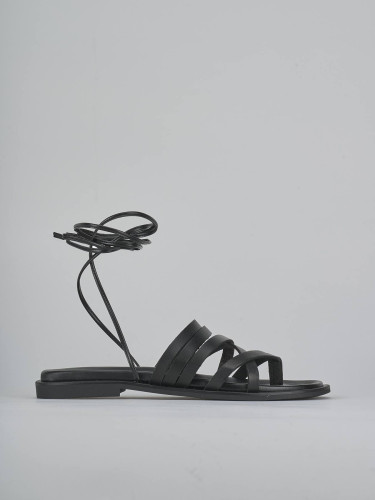 Low heel sandals heel 1 cm black leather