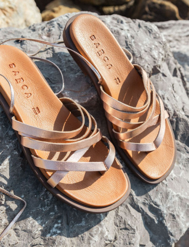 Low heel sandals heel 1 cm bronze leather