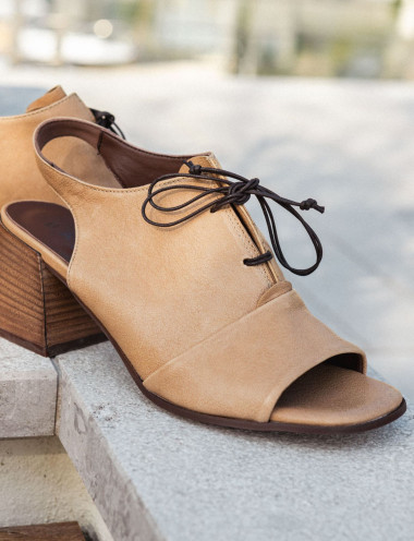 Sandalias de tacón alto tacón 6 cm beis cuero