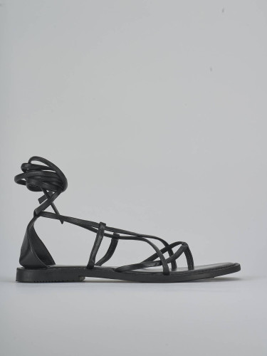 Low heel sandals heel 1 cm black leather