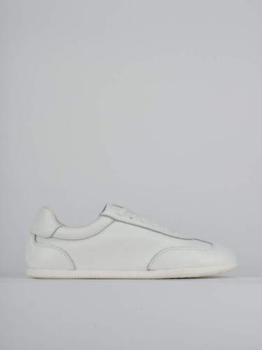 Sneakers white leather