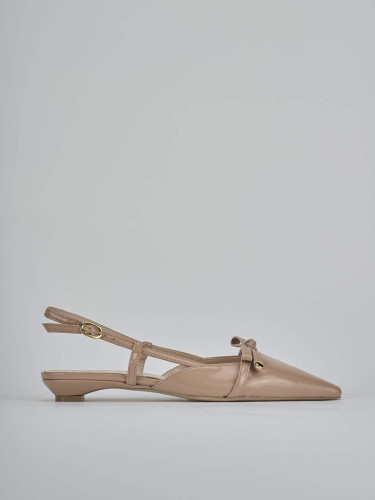Bailarinas tacón 2 cm marrón charol
