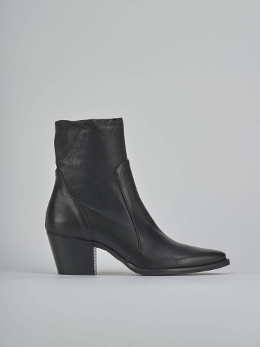 High heel ankle boots heel 7 cm black leather