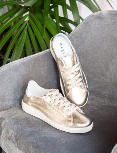 Zapatillas deportivas oro laminado