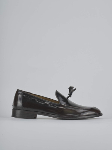 Mocasines marrón oscuro cuero