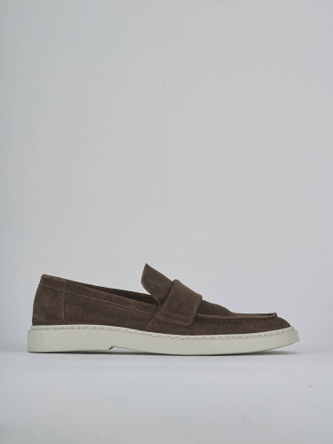 Loafers dark brown suede