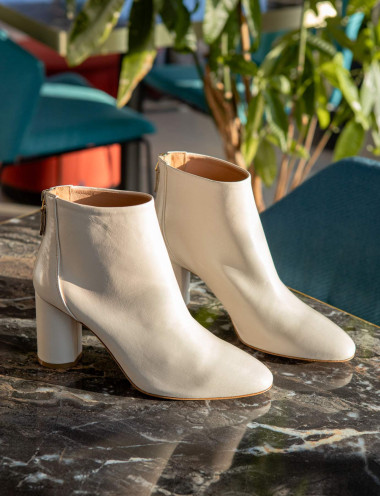 Botines de tacón alto tacón 9 cm beis cuero