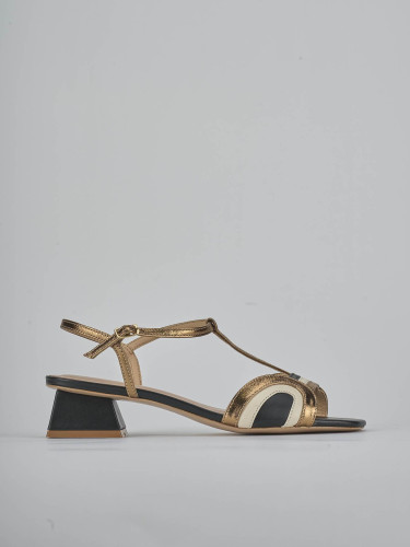 Sandalias de tacón bajo tacón 4 cm negro laminado