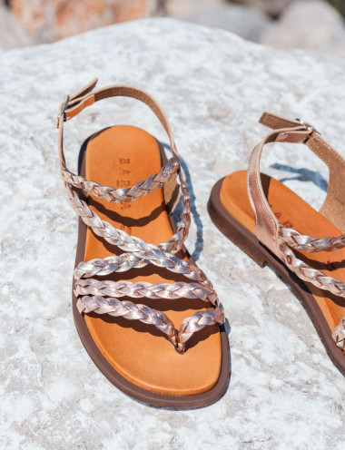 Sandalias de tacón bajo tacón 1 cm bronce cuero