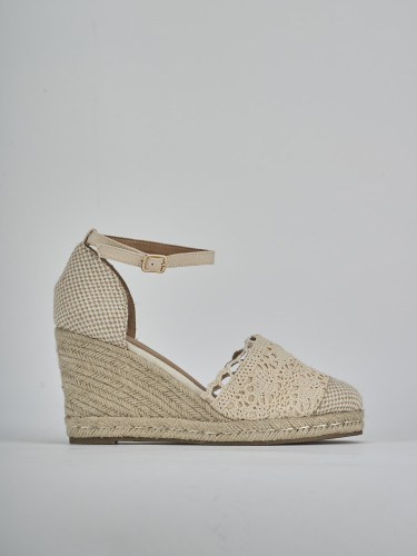 Alpargatas tacón 9 cm beis cuero