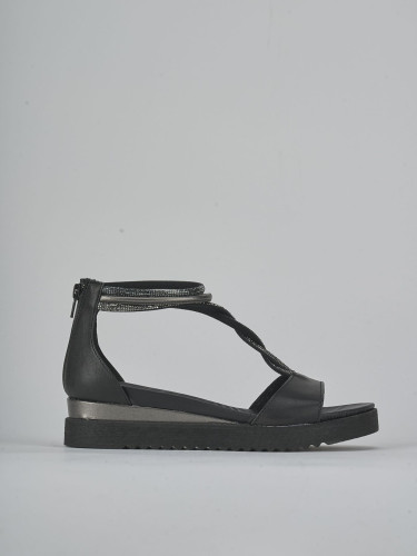 Sandalias de tacón bajo tacón 2 cm negro cuero